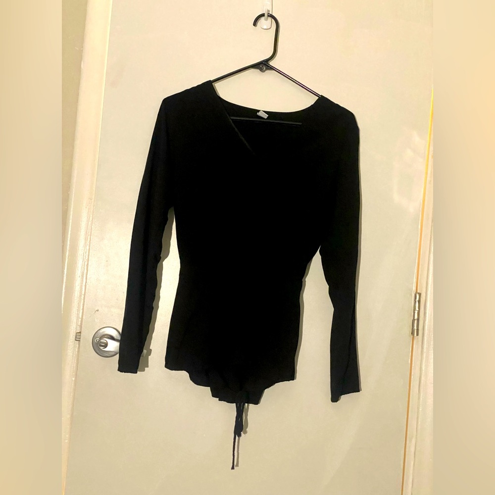 Black Long sleeve V neck - old Navy